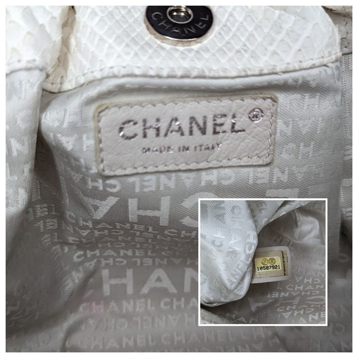 Top Quality Chanel Vintage White Python CC Chain Hobo Bag