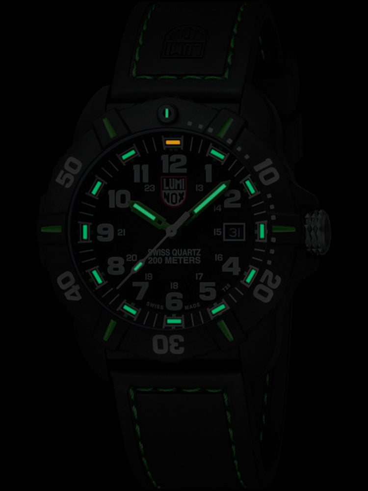 Luminox Men's XS.3037 Coronado 44mm Quartz Watch