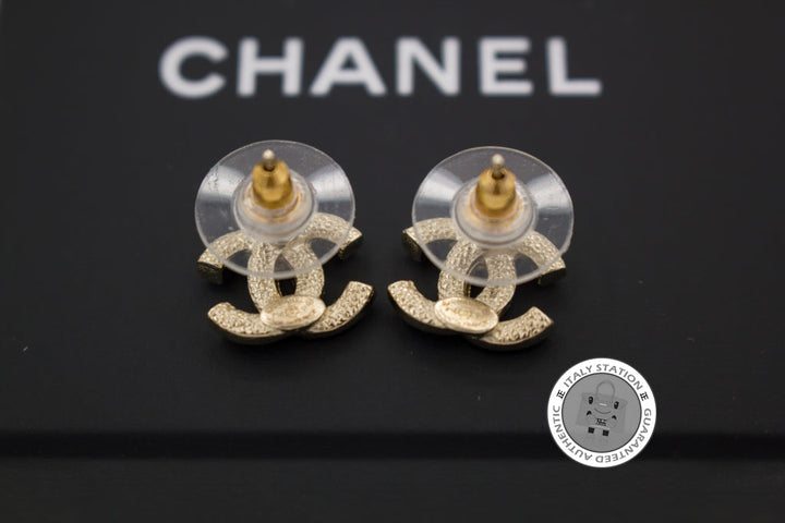 Top Quality Chanel A88429 Y0200 Gold Metal S Earrings Ghw