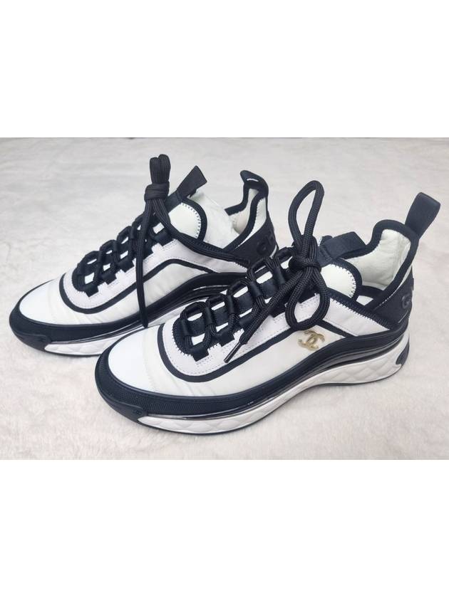 CC Logo Mixed Fiber Low Top Sneakers Black White Chanel