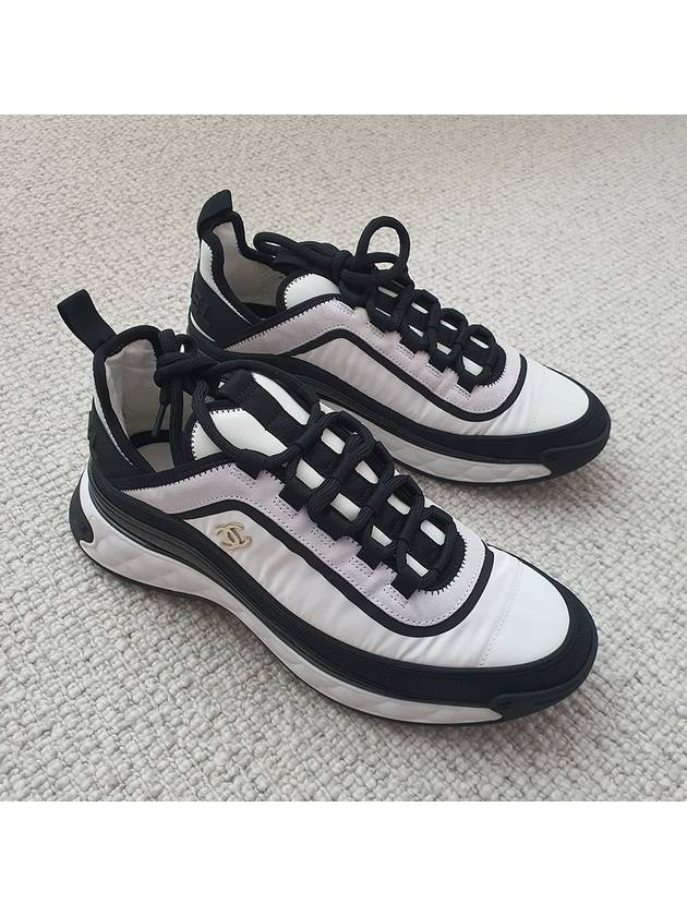 CC Logo Mixed Fiber Low Top Sneakers Black White Chanel