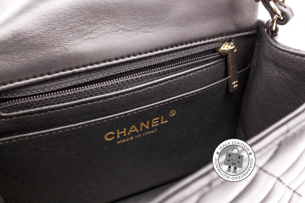Top Quality Chanel A35200 Y04059 Classic CC Flap Black / 94305 Lambskin Mini Shoulder Bags Pbhw