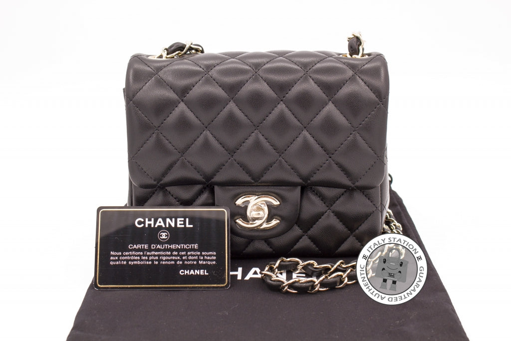 Top Quality Chanel A35200 Y04059 Classic CC Flap Black / 94305 Lambskin Mini Shoulder Bags Pbhw