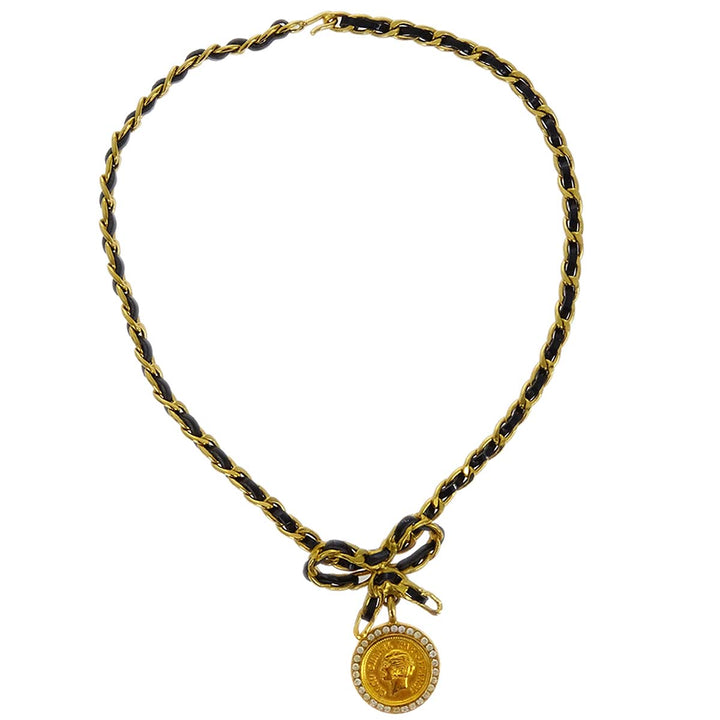 Top Quality Chanel Pendant Necklace Gold Black 96P