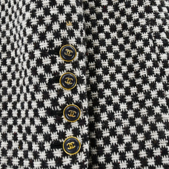 Top Quality Chanel Fall 1995 CC-button single-breasted jacket #38
