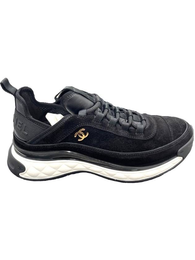 Mixed Fiber Suede Low Top Sneakers Black Chanel