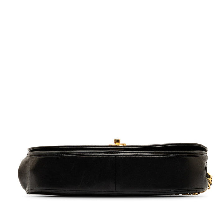 Top Quality Chanel Coco Half Moon Chain Shoulder Bag Black   Chanel