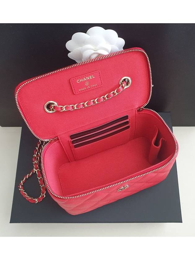 Classic Cosmetic Case Small Grained Calfskin Cross Bag Red Chanel
