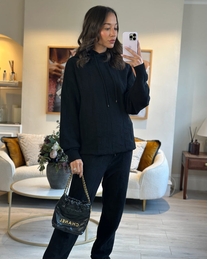 *RARE* Top Quality Chanel Mini 22 Bag in Black Shiny Calfskin with Gold Hardware