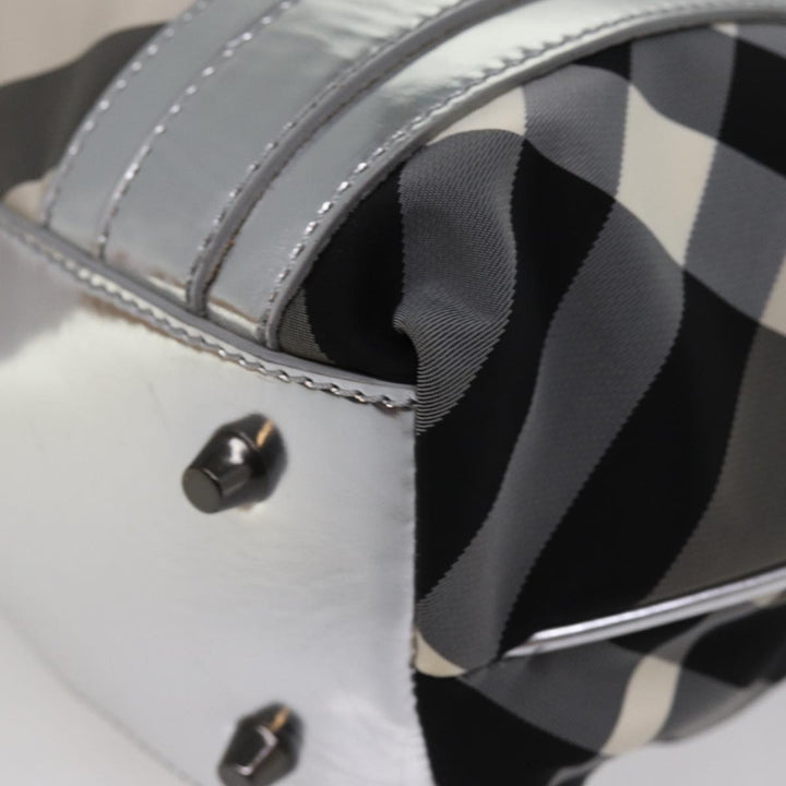 Burberry Victoria Tote