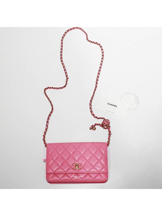 CC Logo Chain Leather Cross Bag Pink Chanel