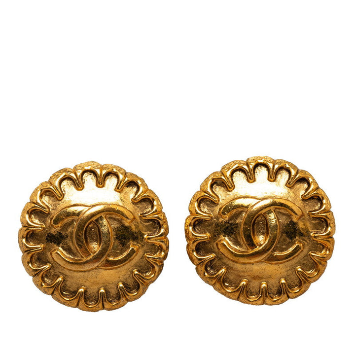 Top Quality Chanel Coco Mark Earrings Plated Gold Women's