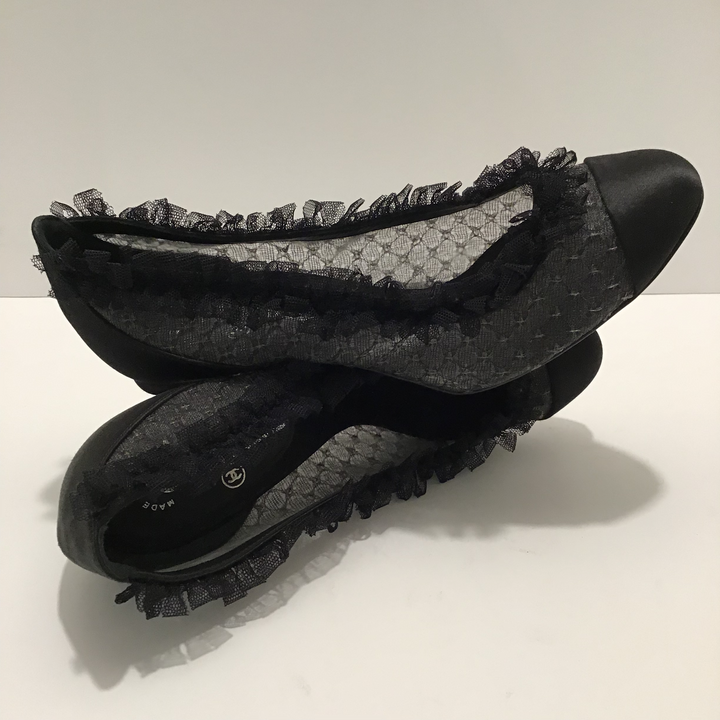 Chanel Black Lace Heels Sz 37.5 (7.5)
