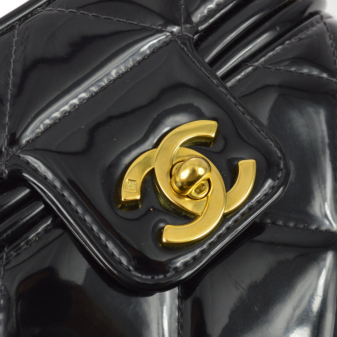 Top Quality Chanel 1994-1996 Black Patent Leather Heart Mirror Vanity Handbag