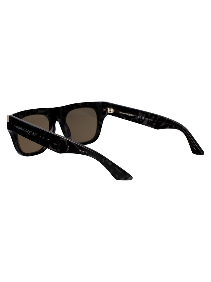 Alexander Mc Queen Squared Sunglasses Am0441 S 003