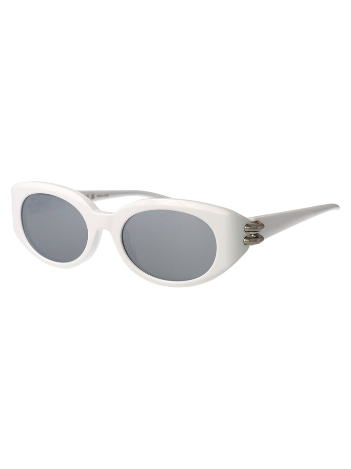 Alexander Mc Queen Oval Sunglasses Am0469 S 004