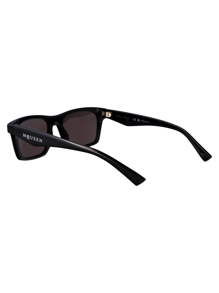 Alexander Mc Queen Cat Eye Sunglasses Am0472 S 001