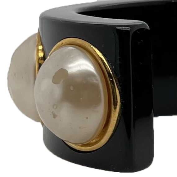 Chanel - Vintage Large Pearl Resin Cuff - Black - Bracelet