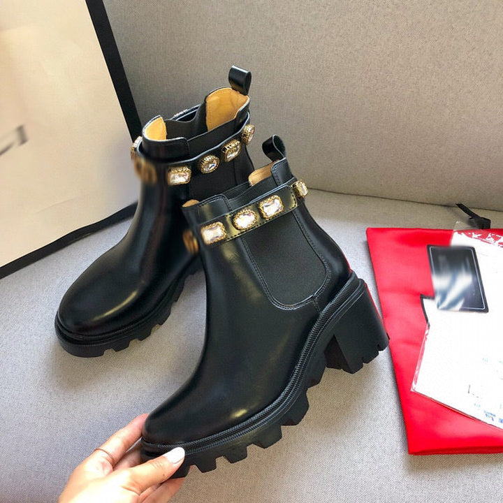 SE233 Size 4-8