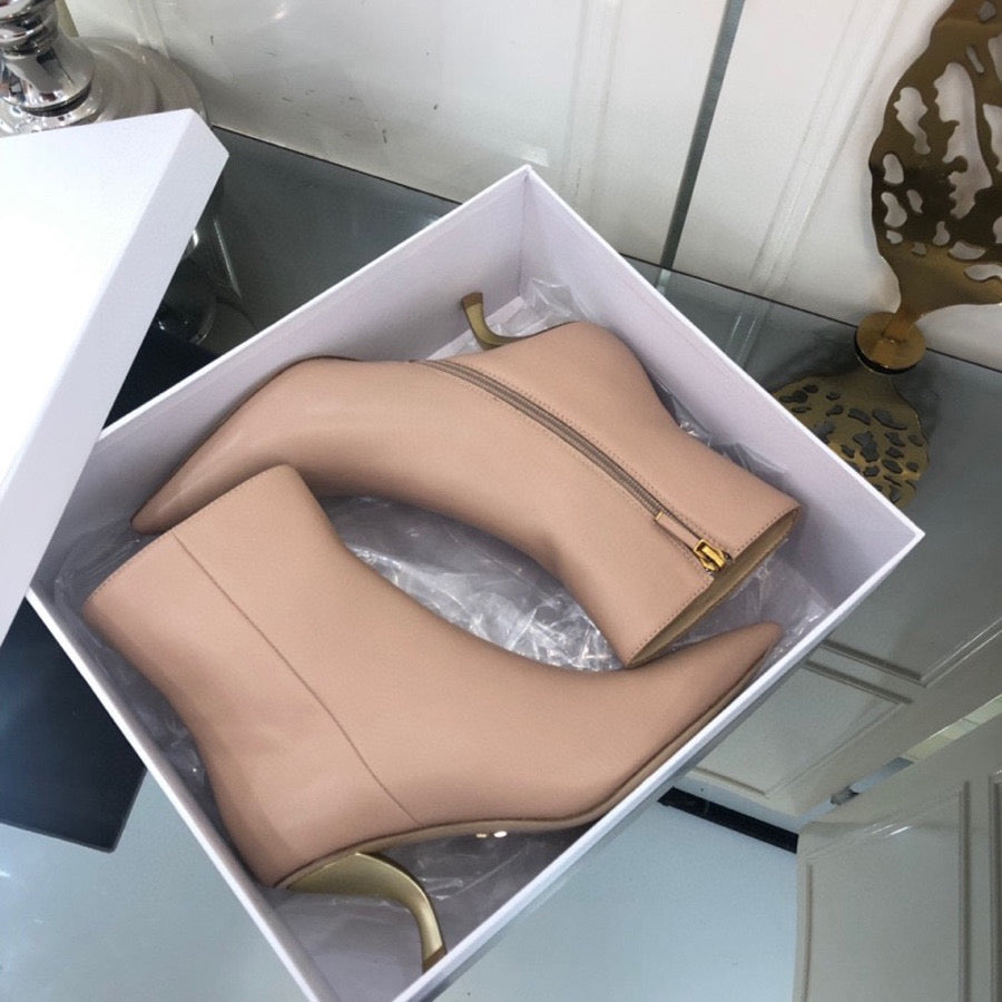 SE238 Size5-9