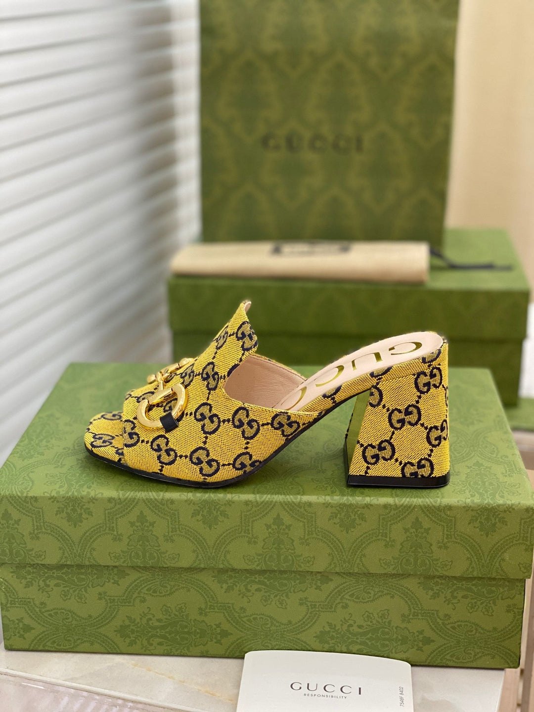 SE502 Size 5-10 Heels:7.5cm Material: Cowhide Lining: Sheep skin Sole: Italian leather