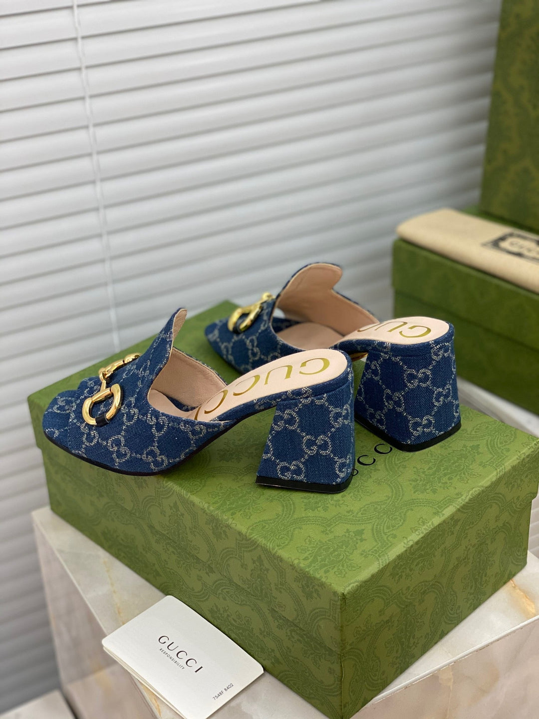 SE505  Size 5-10 Heels:7.5cm Material: Cowhide Lining: Sheep skin Sole: Italian leather