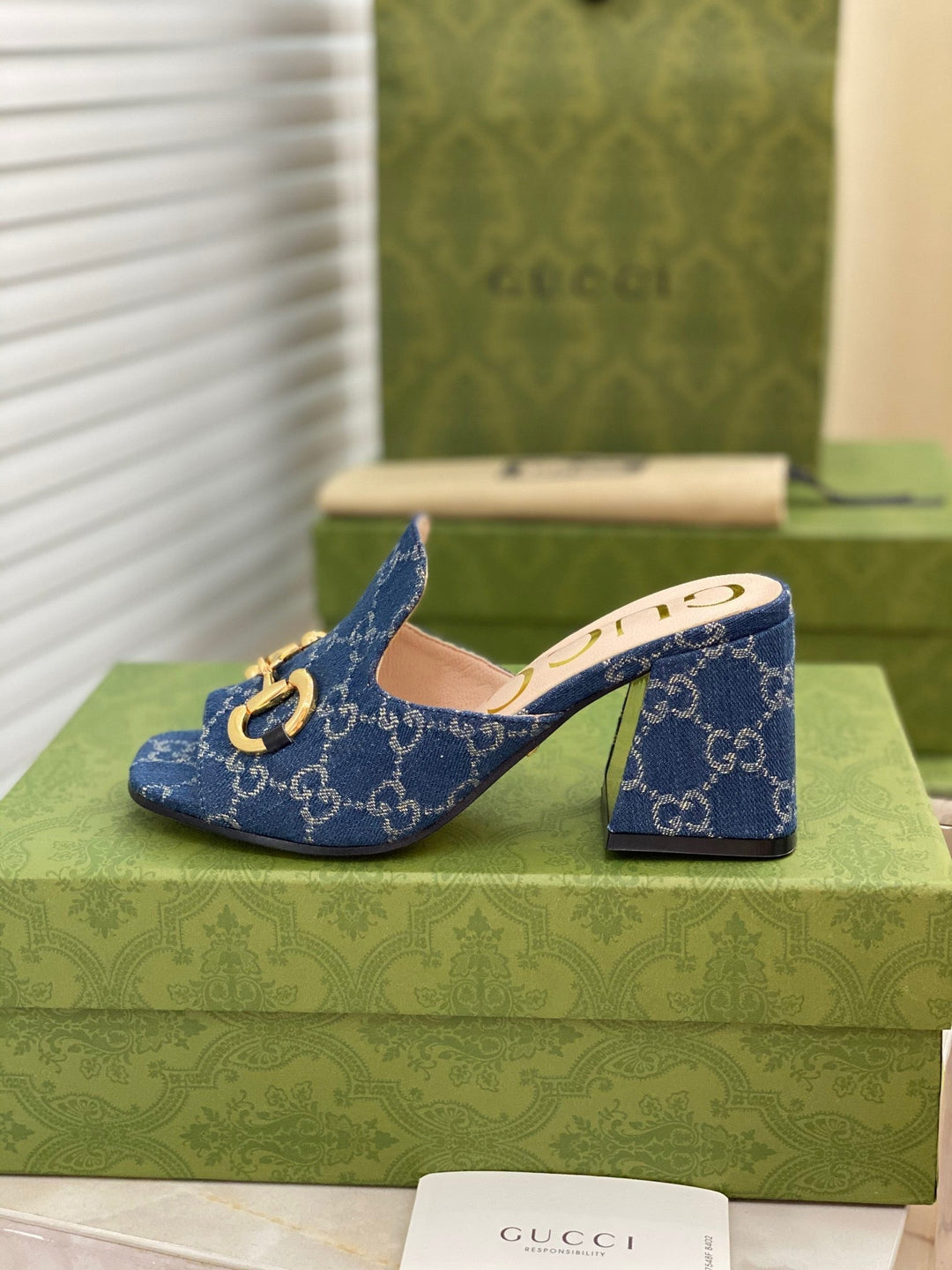 SE505  Size 5-10 Heels:7.5cm Material: Cowhide Lining: Sheep skin Sole: Italian leather