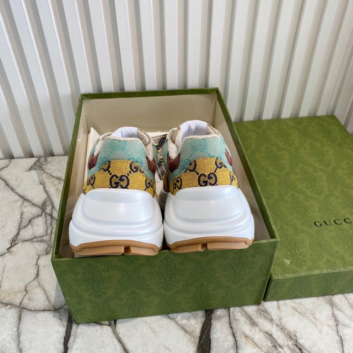 SE524  Men's Size 7-11  Women's Size 5-10