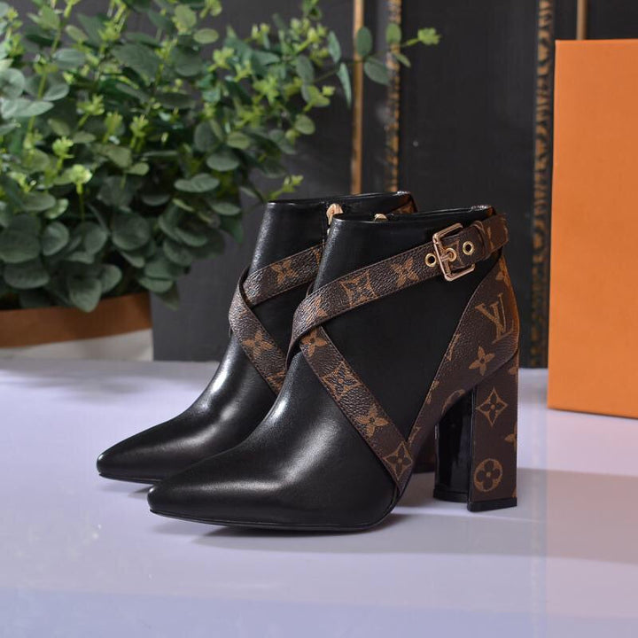 SE537 Size5-11  Heels:9.5cm Material: Cowhide  Lining: Sheep skin