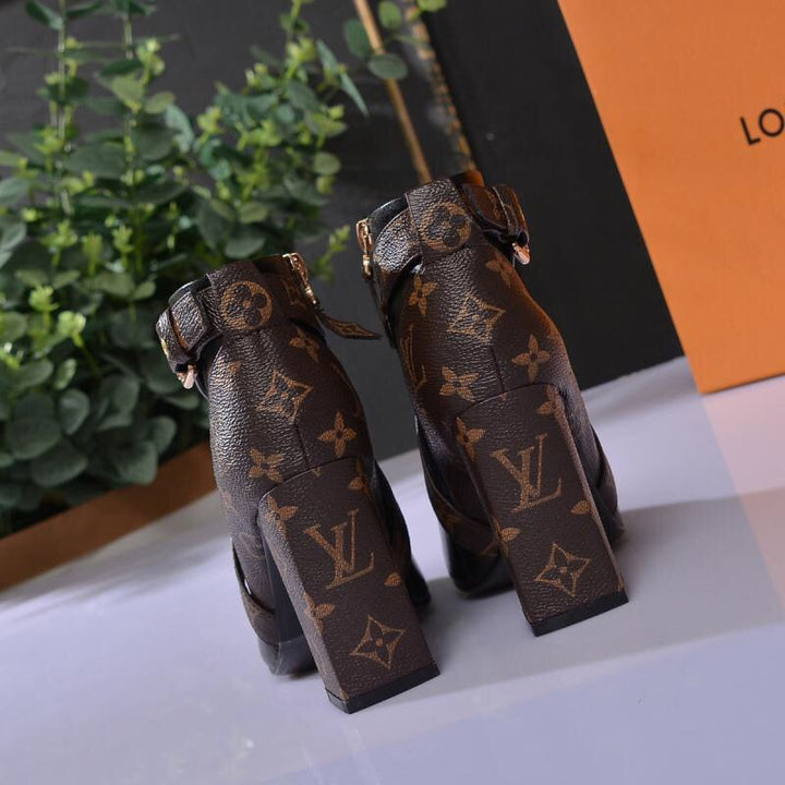 SE537 Size5-11  Heels:9.5cm Material: Cowhide  Lining: Sheep skin