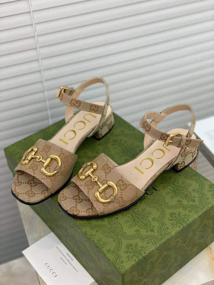 SE556  Size 4-10 Heels:2.5cm Lining: Sheep skin Sole: Italian leather