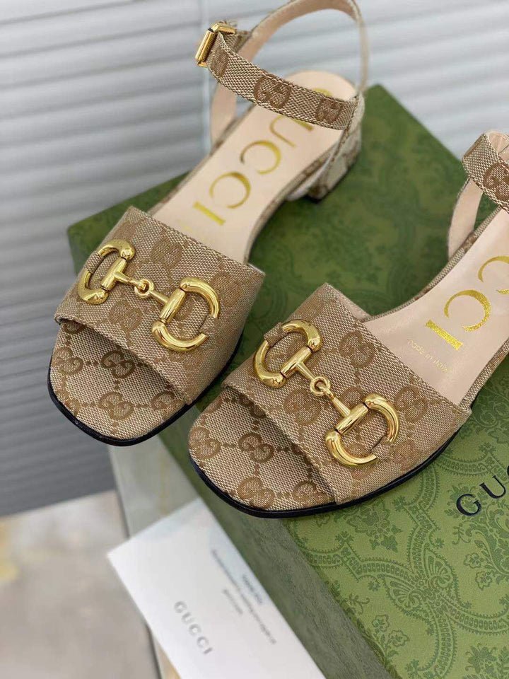 SE556  Size 4-10 Heels:2.5cm Lining: Sheep skin Sole: Italian leather