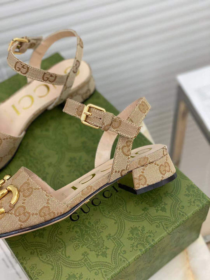 SE556  Size 4-10 Heels:2.5cm Lining: Sheep skin Sole: Italian leather