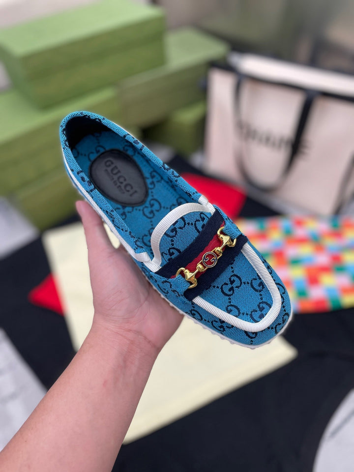 SE562  Size 4-9