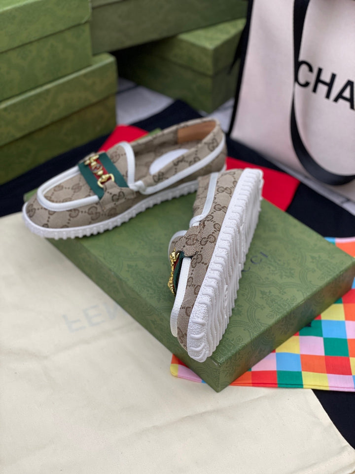 SE565  Size 4-9