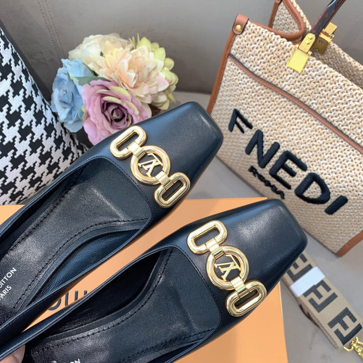 SE567  Size 4-9  Heels:7cm Material: Cowhide  Lining: Sheep skin Sole: Italian leather