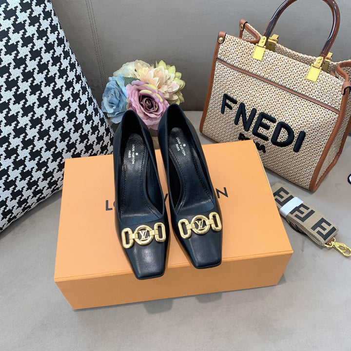 SE567  Size 4-9  Heels:7cm Material: Cowhide  Lining: Sheep skin Sole: Italian leather