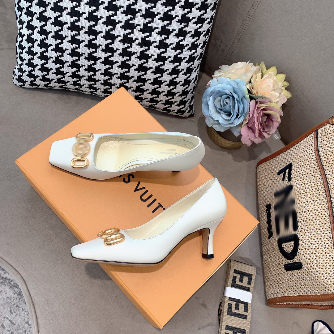 SE567  Size 4-9  Heels:7cm Material: Cowhide  Lining: Sheep skin Sole: Italian leather