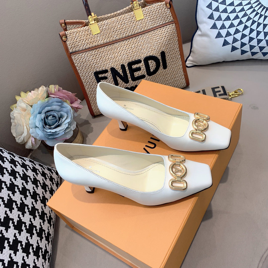 SE568  Size 4-9  Heels:7cm Material: Cowhide  Lining: Sheep skin Sole: Italian leather