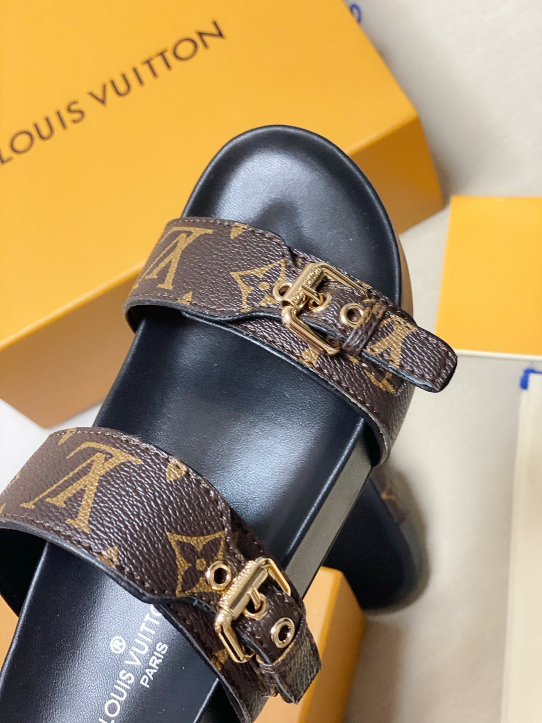 SE585  Size 5-11