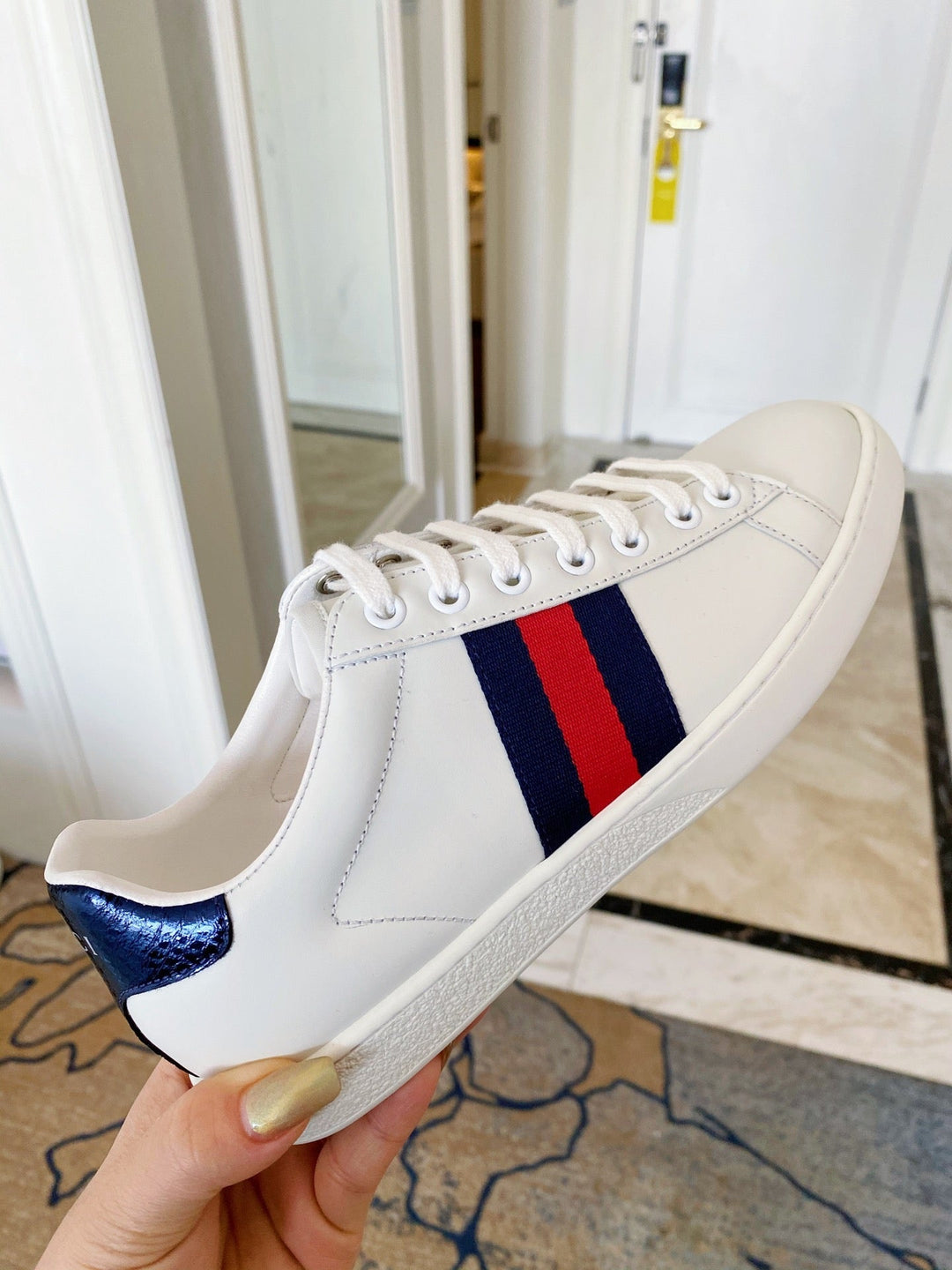 SE600  Size 4-10