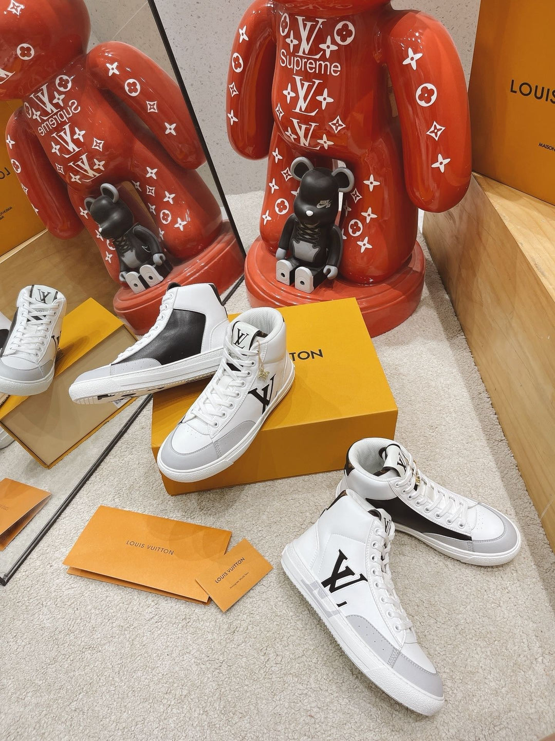 SE618  Men's Size 6-10   Women's Size 4-9