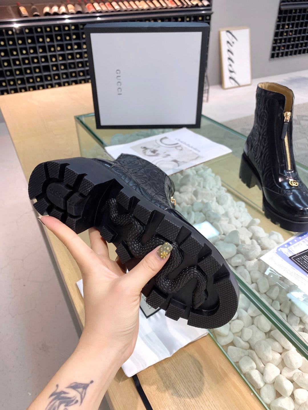 SE623 Size 4-11  Heels:6cm Material: Cowhide  Lining: Cowhide Sole: Rubber