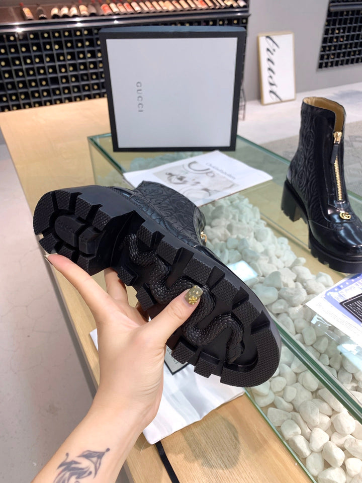 SE623 Size 4-11  Heels:6cm Material: Cowhide  Lining: Cowhide Sole: Rubber