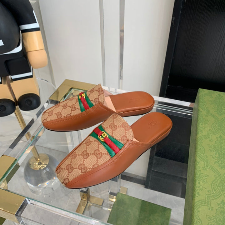 SE625 Size 5-9   Material: Cowhide  Lining: Sheep skin Sole: Italian leather
