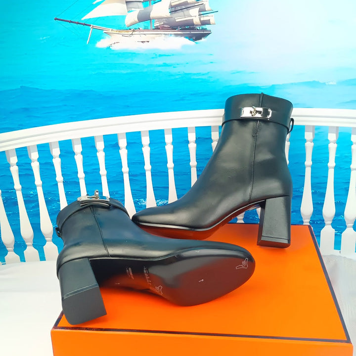 SE658 Size 4-10  Heels:7cm Material: Cowhide  Lining: Sheep skin Sole: Italian leather