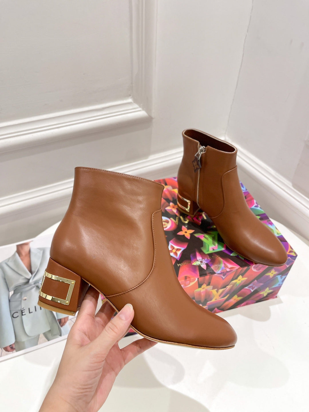 SE668  Size 4-9   Heels:5cm Material: Cowhide  Lining: Sheep skin Sole: Italian leather