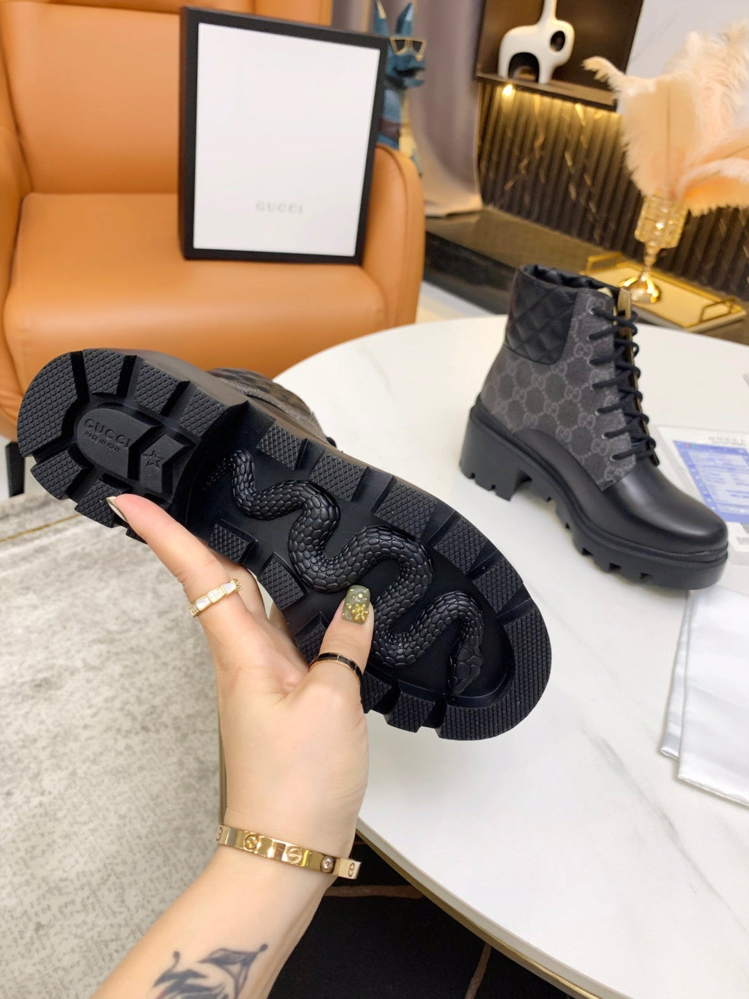 SE675  Size 4-11   Heels:6cm Material: Cowhide  Lining: Cowhide Sole: Rubber