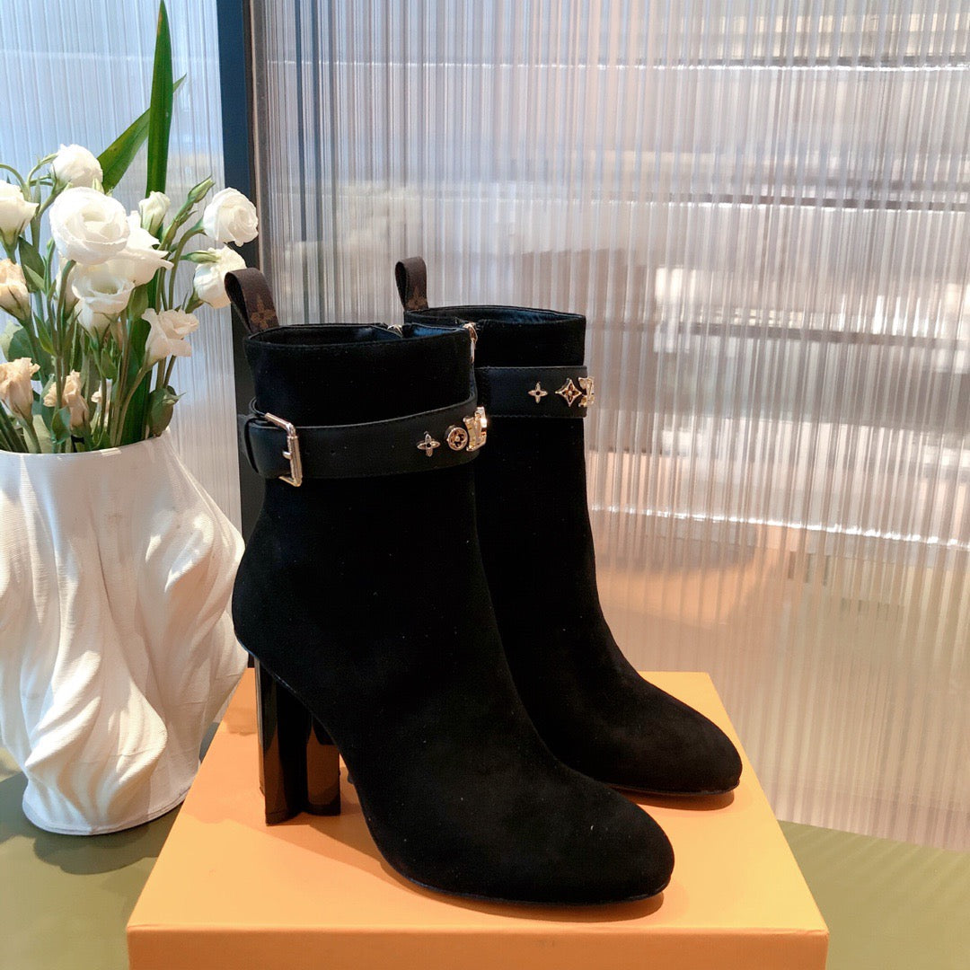 SE683  Size 4-11
