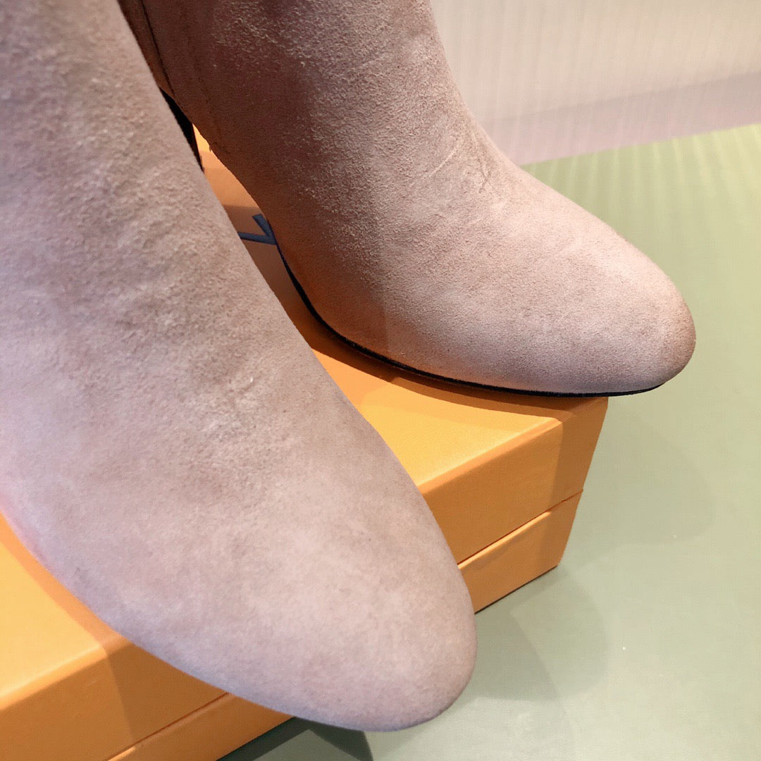 SE684  Size 4-11